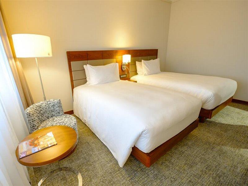 Hilton Garden Inn Mbabane Ngoại thất bức ảnh