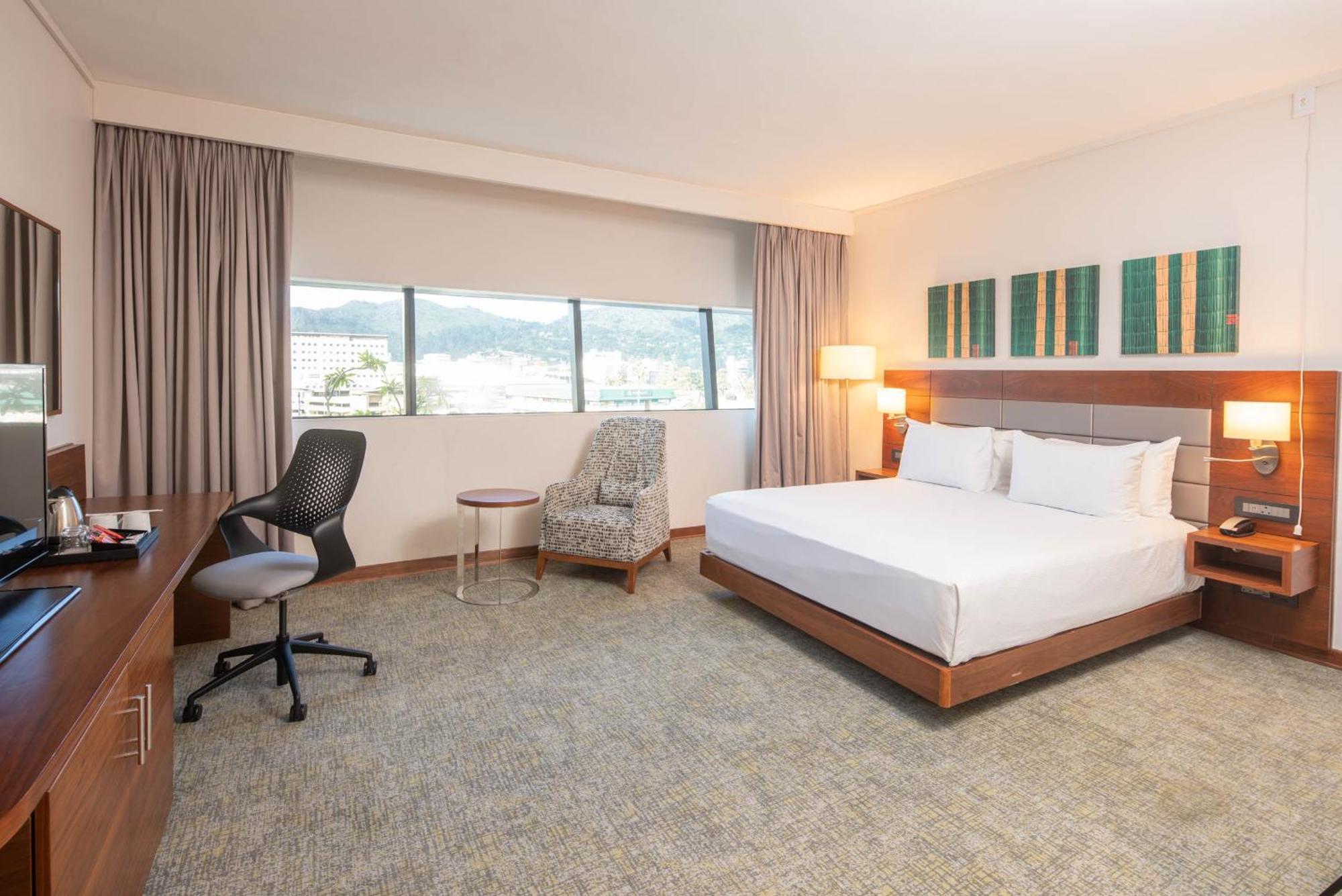 Hilton Garden Inn Mbabane Ngoại thất bức ảnh