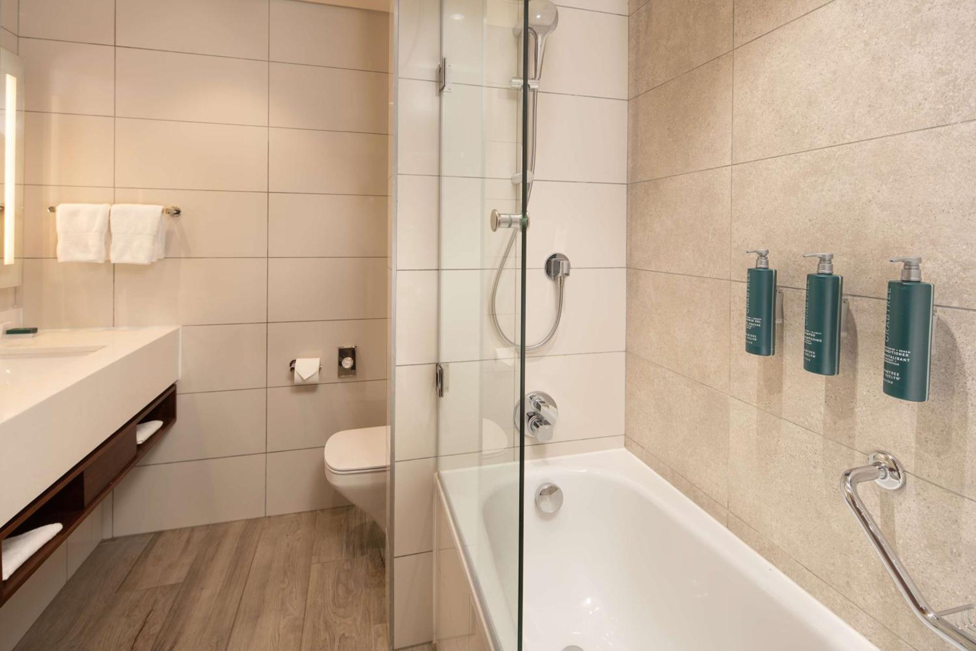 Hilton Garden Inn Mbabane Ngoại thất bức ảnh