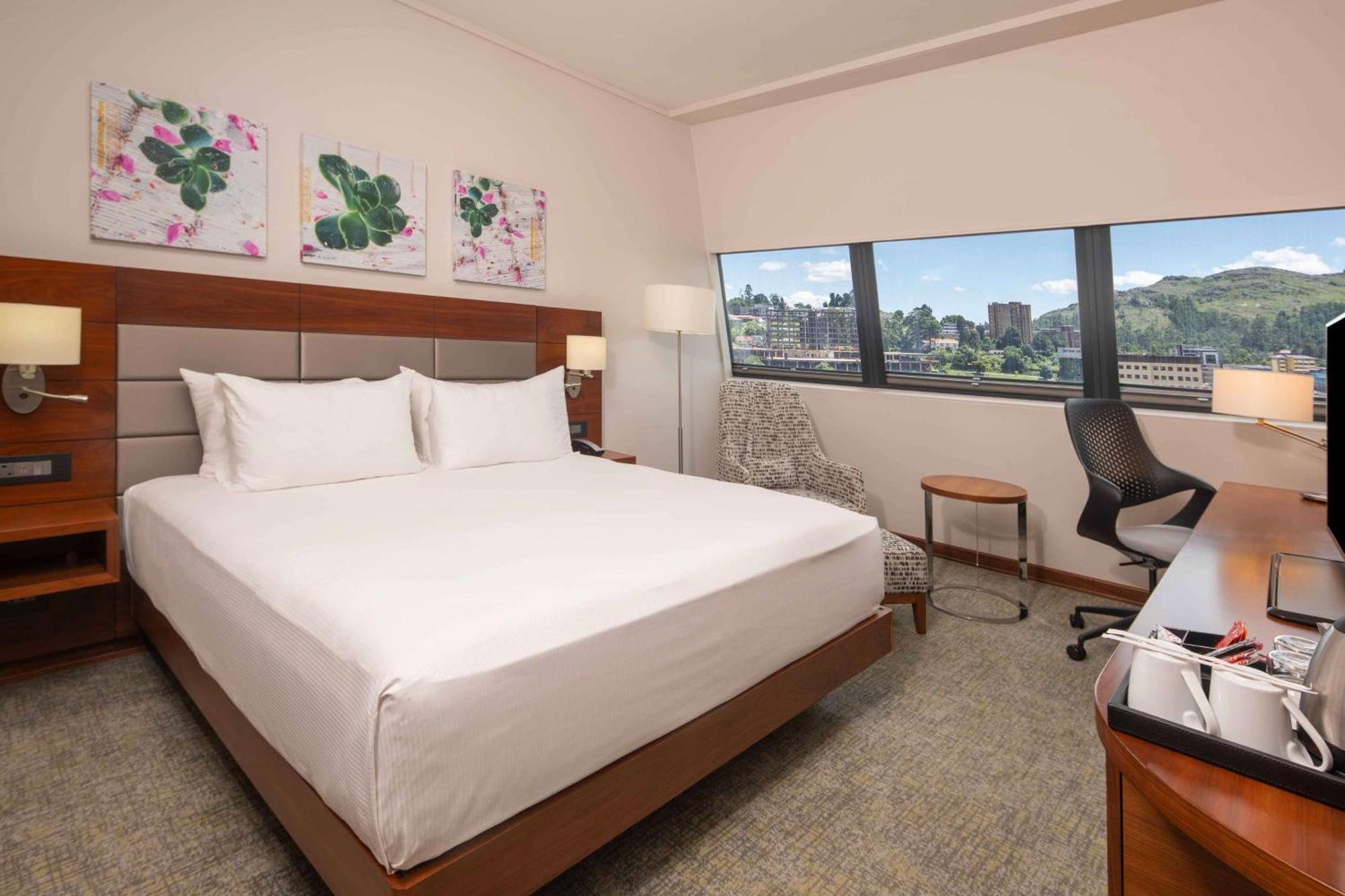 Hilton Garden Inn Mbabane Ngoại thất bức ảnh