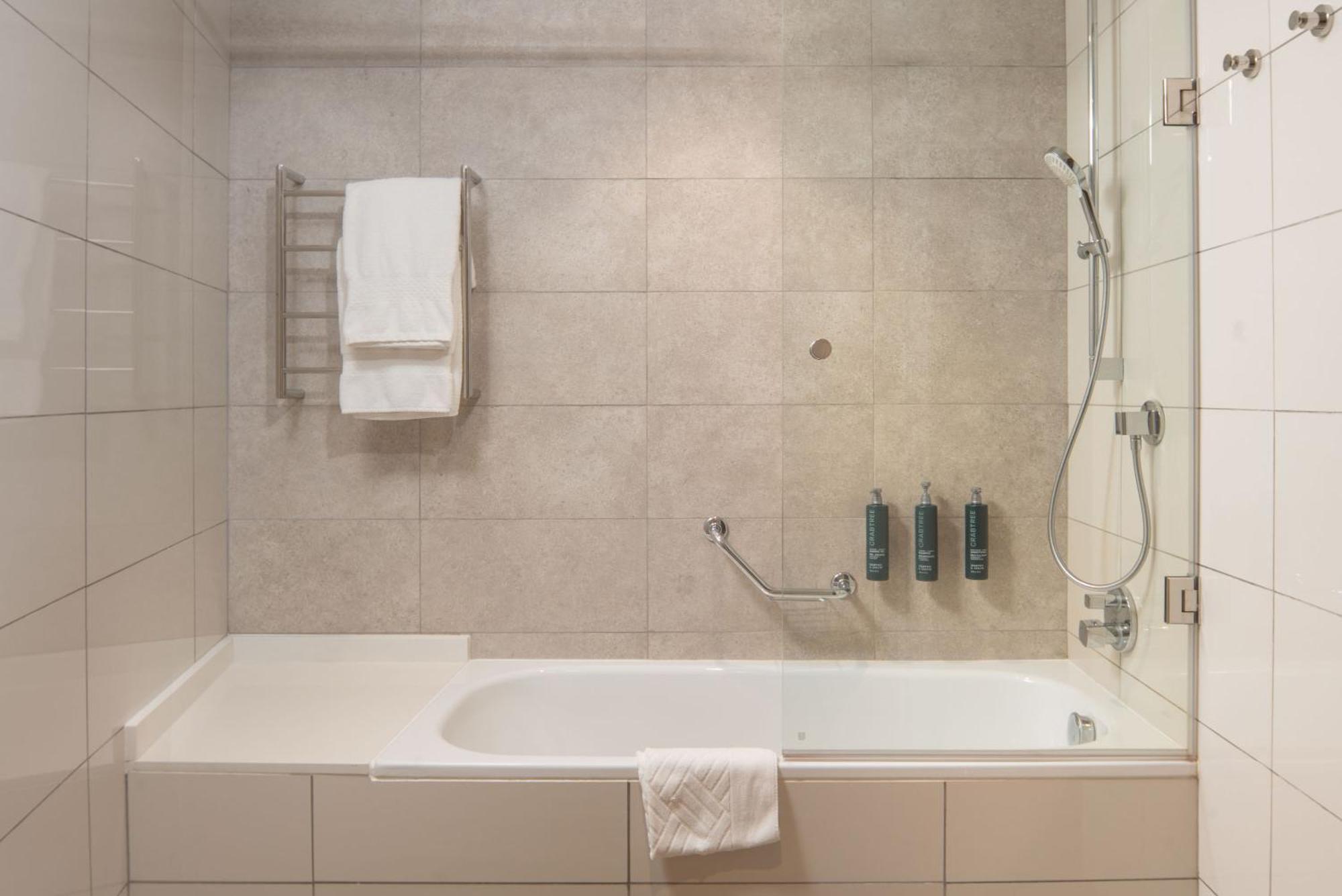 Hilton Garden Inn Mbabane Ngoại thất bức ảnh